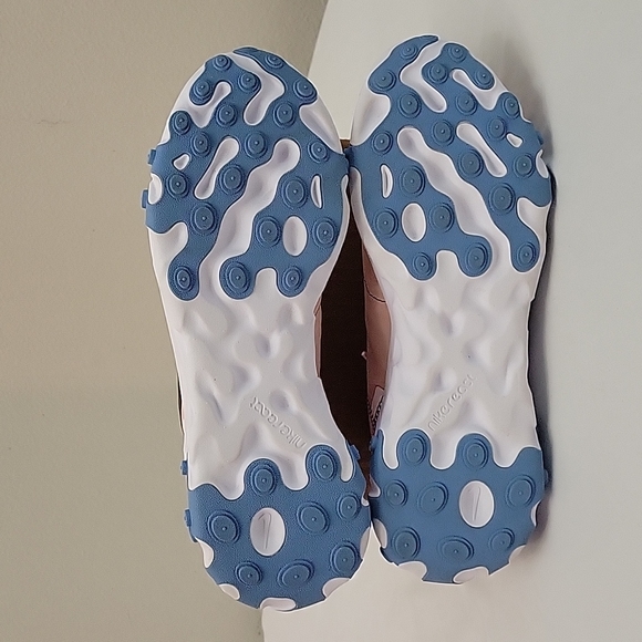 Women's Nike React Element 55 Running Shoe Pink BQ2728-602 Size 6 - Picture 4 of 5